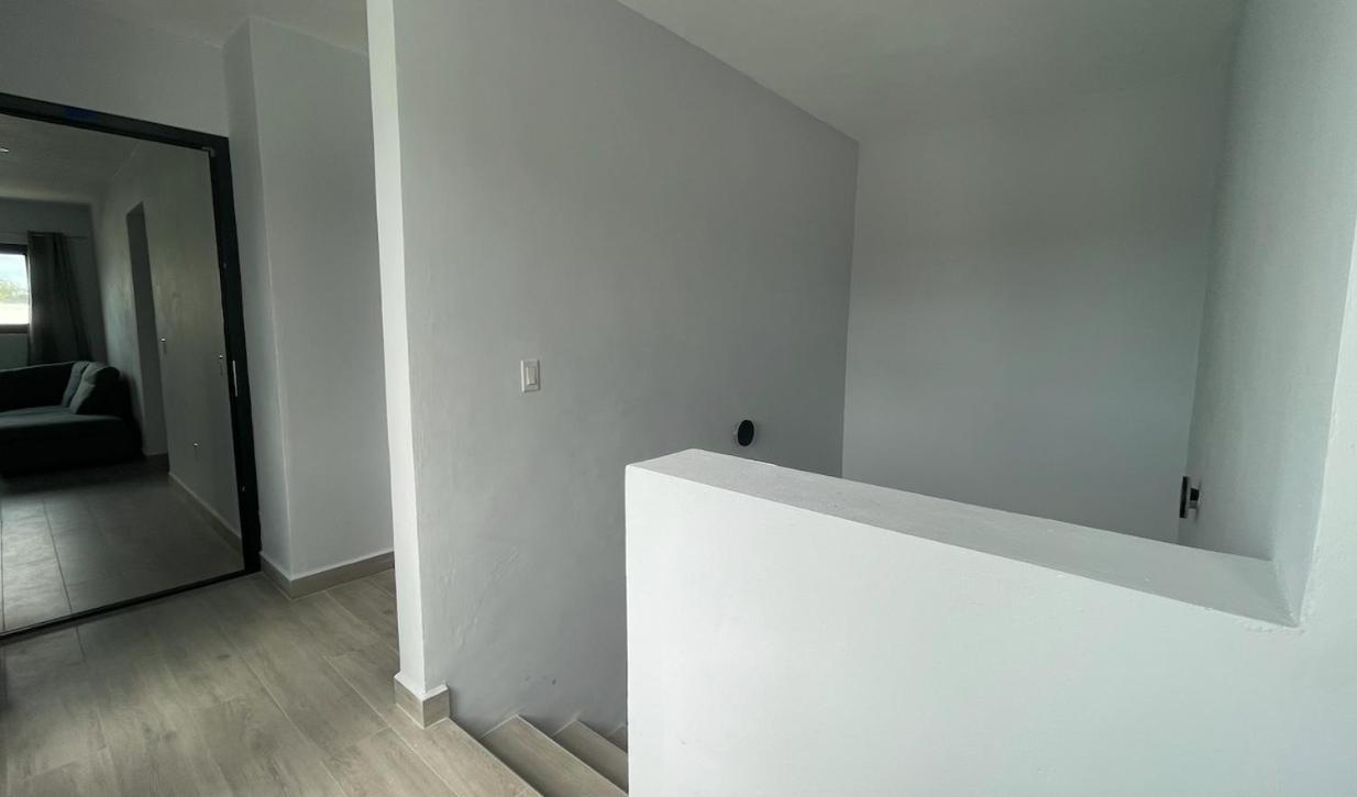 Whitehouse Boulevard, Close To Mambo Beach And City Centre Apartment Willemstad Bagian luar foto